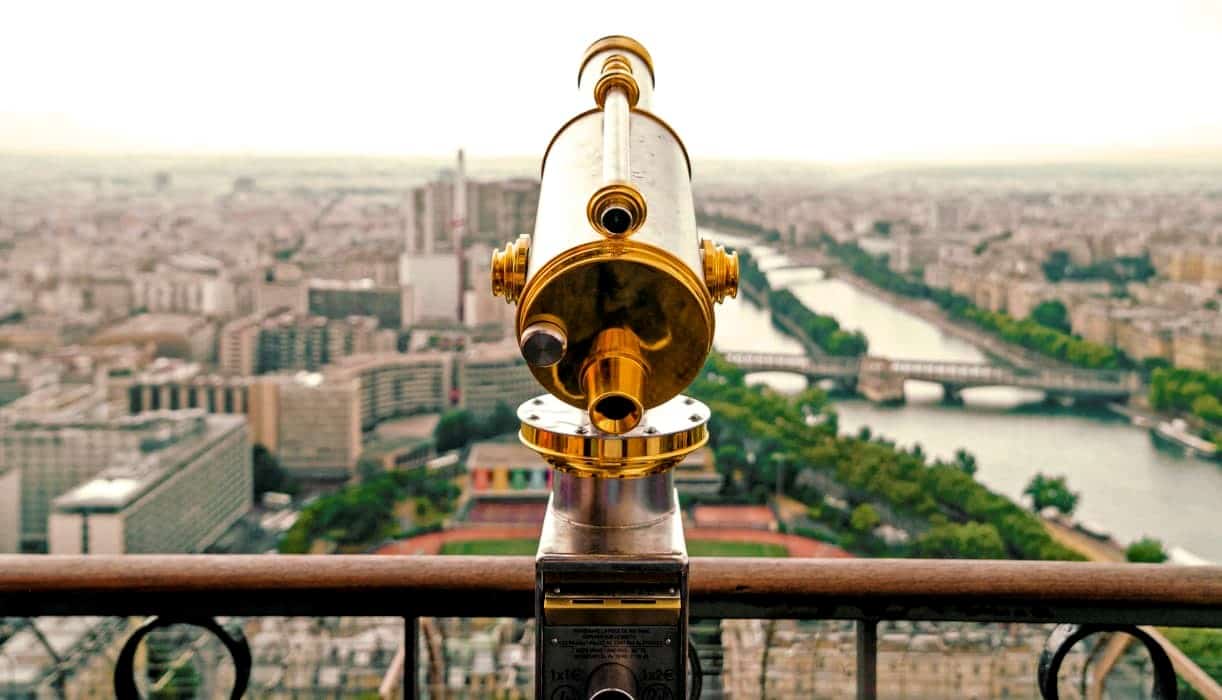 Sightseeing binoculars symbolising 4C Strategies looking ahead with expansion capital