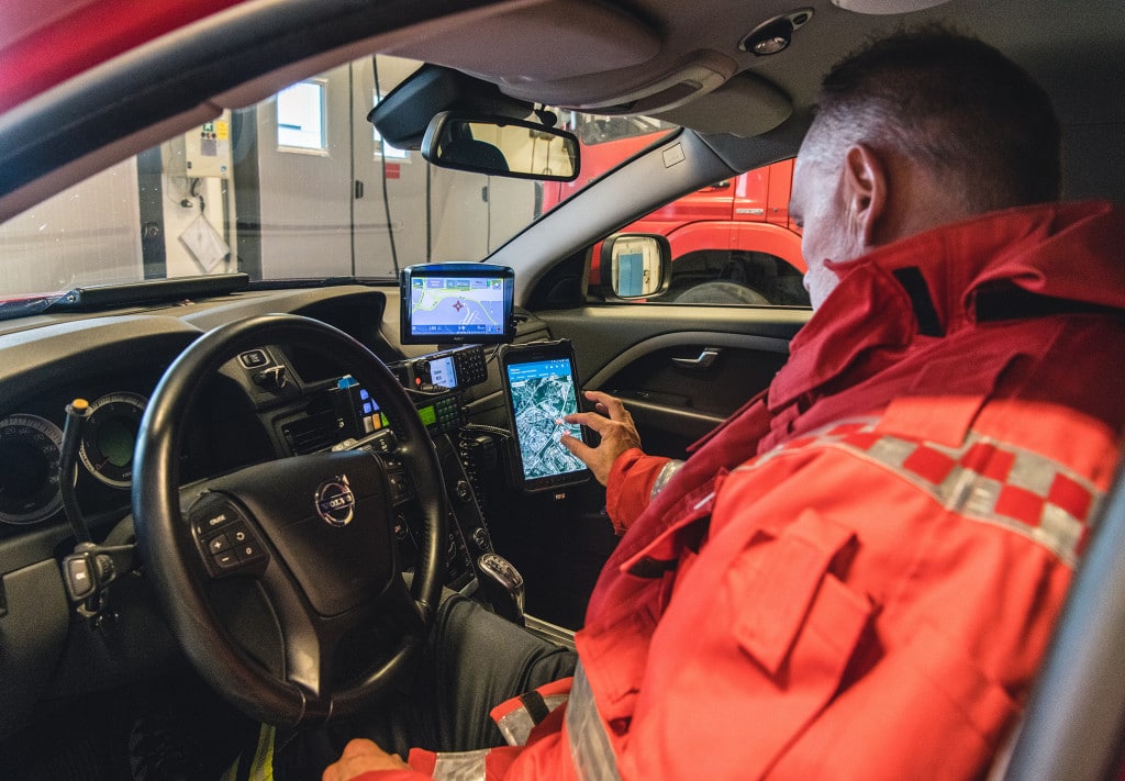 Helping emergency services improve command and control